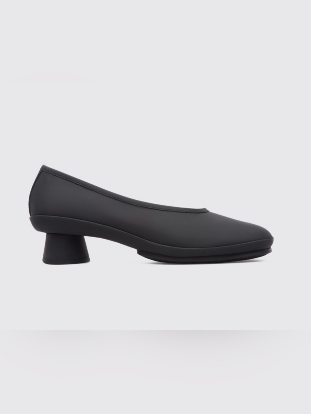 Camper Black Low Round Heel Pump
